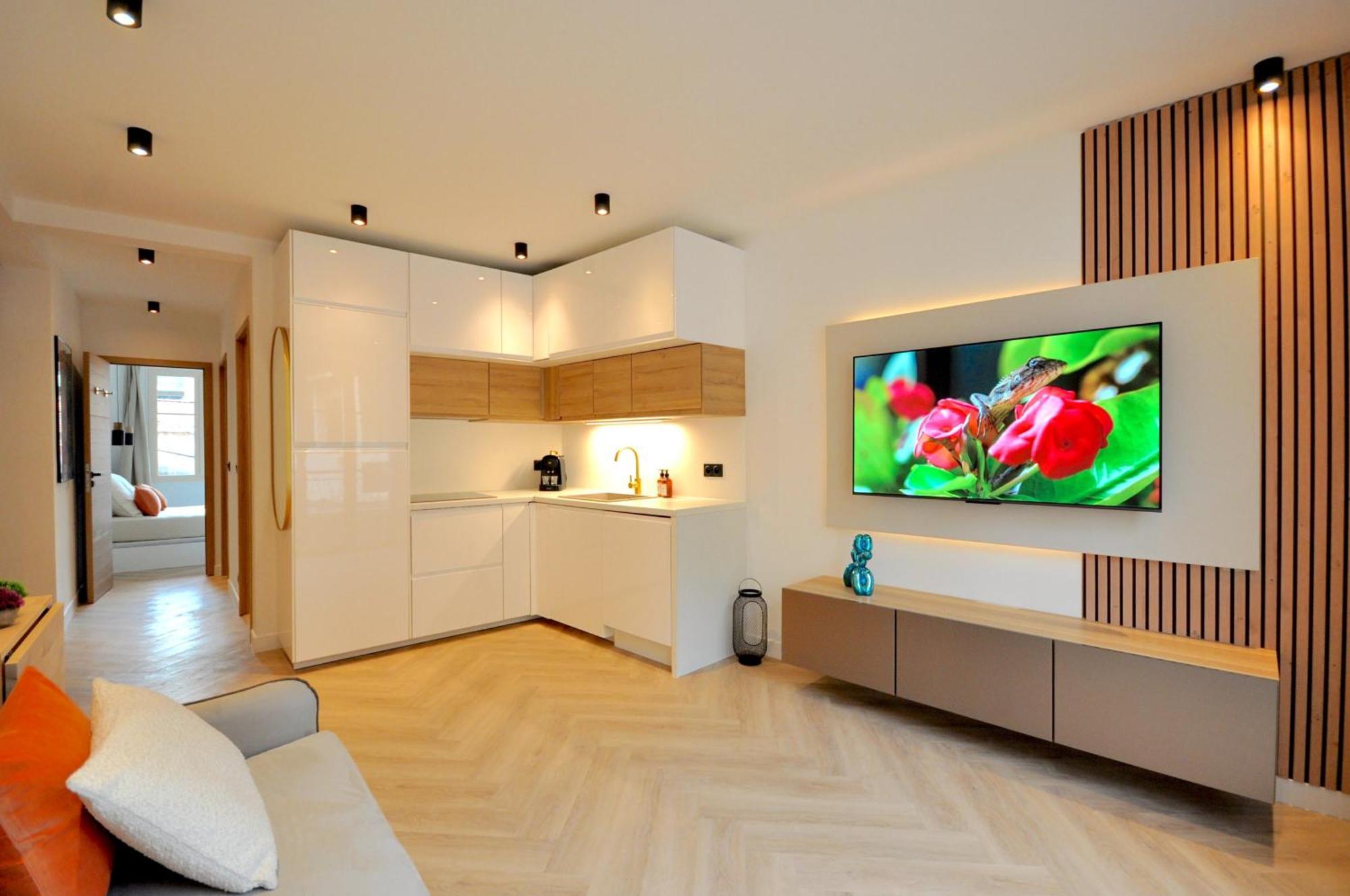 Monaco # Menton - 6 Persons - 2 Bedrooms - Full Renovated - Private Parking - Hypercenter - Clim - Beach And Sun Eksteriør bilde