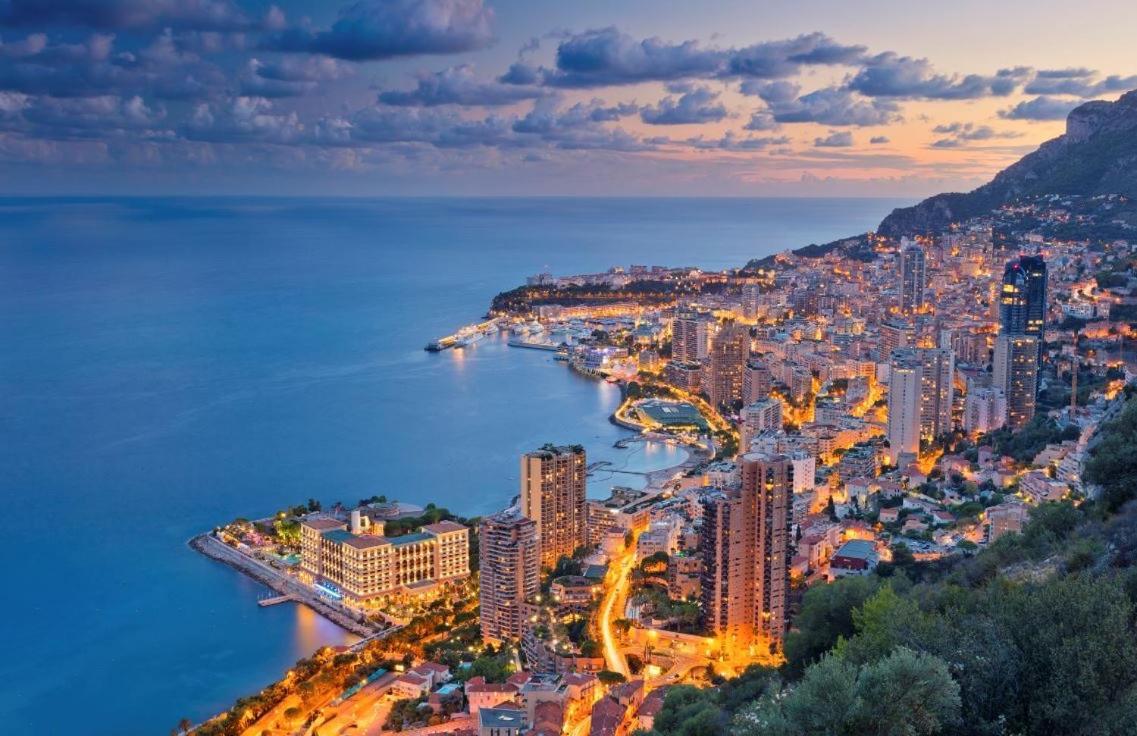 Monaco # Menton - 6 Persons - 2 Bedrooms - Full Renovated - Private Parking - Hypercenter - Clim - Beach And Sun Eksteriør bilde
