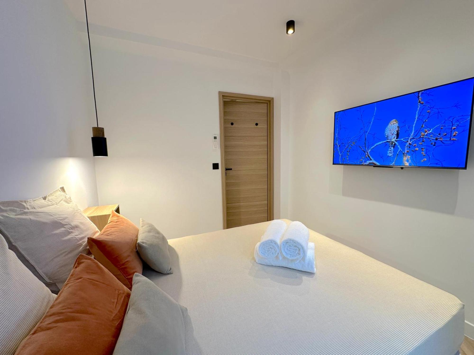Monaco # Menton - 6 Persons - 2 Bedrooms - Full Renovated - Private Parking - Hypercenter - Clim - Beach And Sun Eksteriør bilde